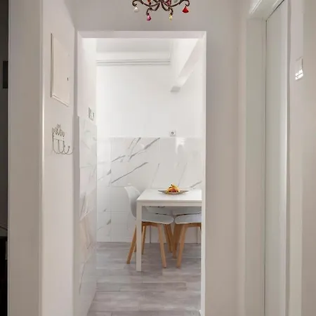 Grandmas House * נאזרה